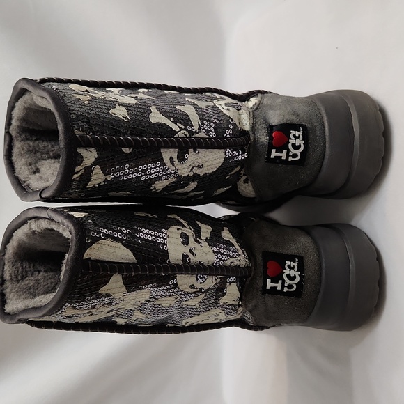UGG Limited Edition I Love UGG Skull Sequin Boots (W Size 7) - Picture 9 of 15